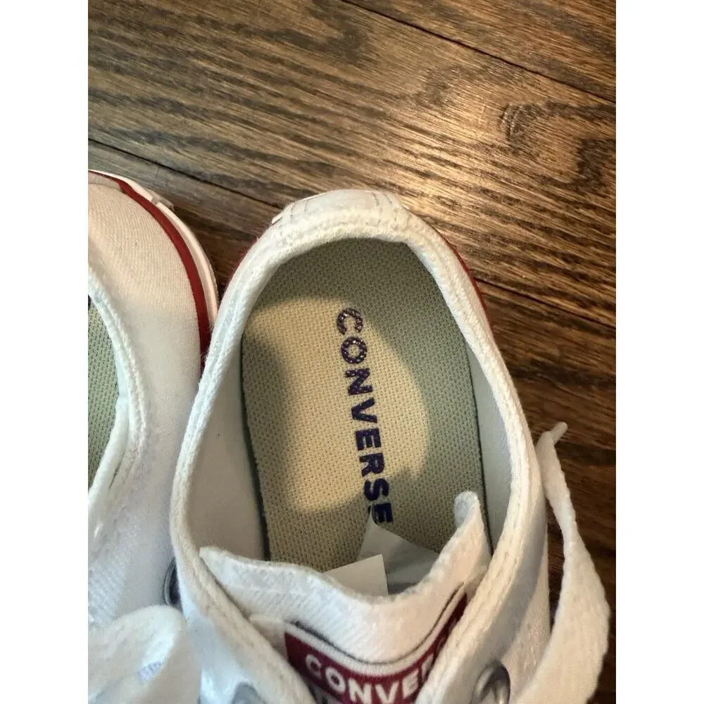 Converse Chuck Taylor All Star Sneaker Youth Sz 2 Shoes White low top NEW
